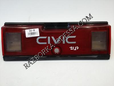 Задний фонарь центральный Honda Civic AH/AG (1984-1987) х/бек ресталл